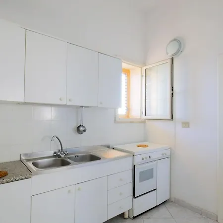 Antica Casa Fronte Mare - Apartment *