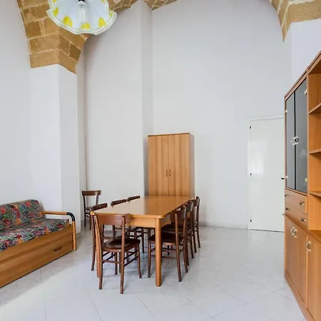 Antica Casa Fronte Mare - *