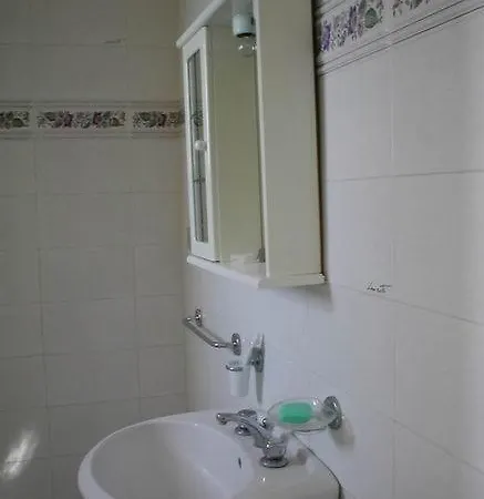 Apartment Antica Casa Fronte Mare - *